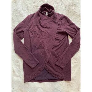 Lululemon That's A Wrap Cardigan Women's Size 8 Burgundy Snap Button Athleisure